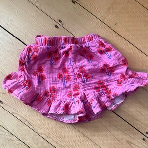 Hanna Andersson Pink Floral Ruffle shorts